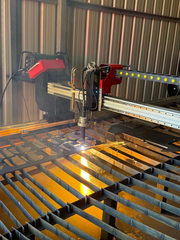 Tecnología CNC en Comercial San Andrés
